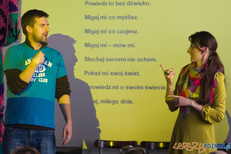 Akcja Migaj Mi - Stary Rynek 20.04.2012 r. Foto: lepszyPOZNAN.pl / Piotr Rychter Akcja Migaj Mi - Stary Rynek 20.04.2012 r. Foto: lepszyPOZNAN.pl / Piotr Rychter