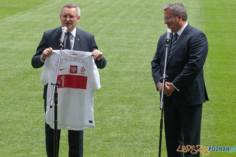 Prezydent Bronisław Komorowski na Stadionie Miejskim - Poznań 29.05.2012 r. Foto: LepszyPOZNAN.pl / Paweł Rychter Prezydent Bronisław Komorowski na Stadionie Miejskim - Poznań 29.05.2012 r. Foto: LepszyPOZNAN.pl / Paweł Rychter
