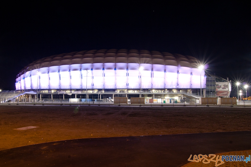Dzień Flagi - Stadion Miejski - Poznań 2.05.2012 r. Foto: LepszyPOZNAN.pl / Paweł Rychter Dzień Flagi - Stadion Miejski - Poznań 2.05.2012 r. Foto: LepszyPOZNAN.pl / Paweł Rychter