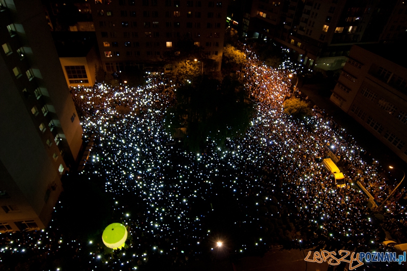 Potężny Indeksowany Wyświetlacz Oknowy na DS6 - Poznań 16.05.2012 r. Foto: LepszyPOZNAN.pl / Paweł Rychter Potężny Indeksowany Wyświetlacz Oknowy na DS6 - Poznań 16.05.2012 r. Foto: LepszyPOZNAN.pl / Paweł Rychter