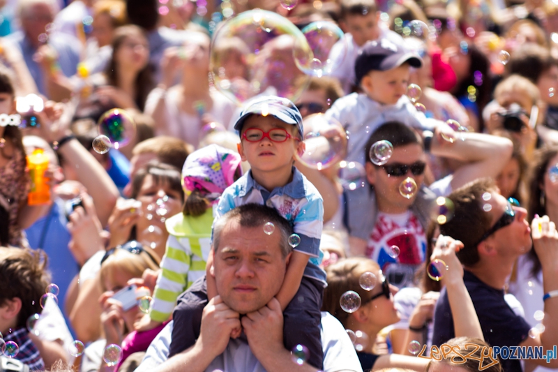 Bańki Mydlane Stary Rynek Foto: lepszyPOZNAN.pl / Piotr Rychter Bańki Mydlane Stary Rynek Foto: lepszyPOZNAN.pl / Piotr Rychter