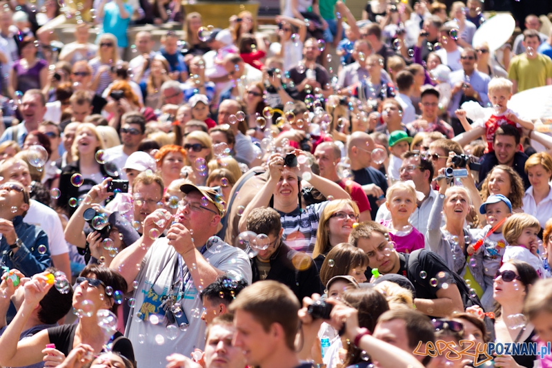 Bańki Mydlane Stary Rynek Foto: lepszyPOZNAN.pl / Piotr Rychter Bańki Mydlane Stary Rynek Foto: lepszyPOZNAN.pl / Piotr Rychter