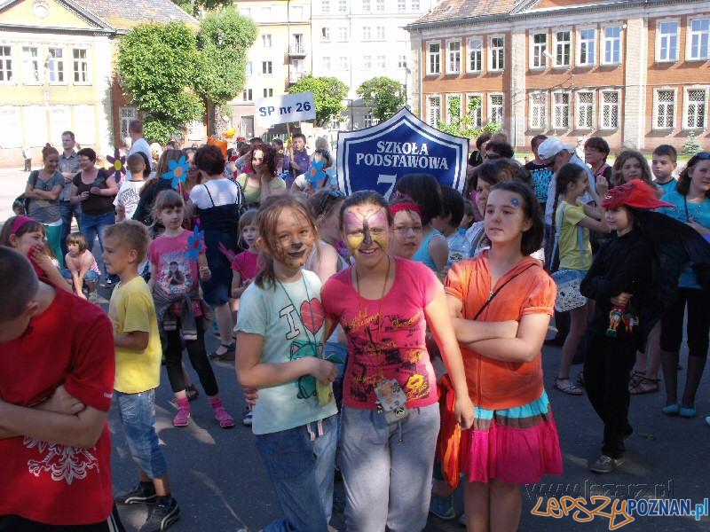 Parada rozpoczęła 23 Dni Łazarza Foto: lazarz.pl Parada rozpoczęła 23 Dni Łazarza Foto: lazarz.pl