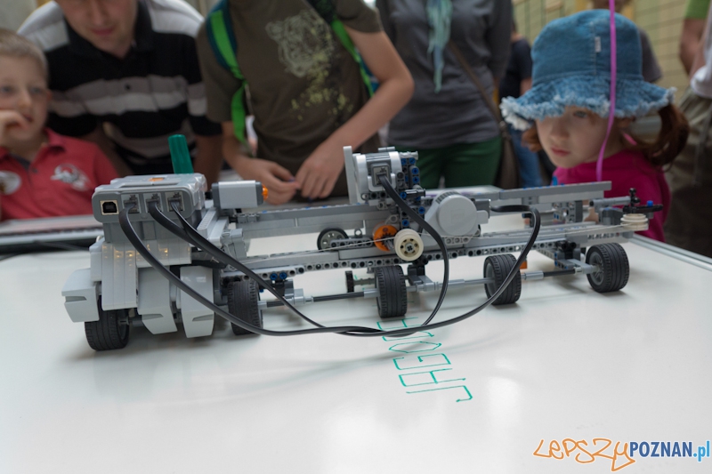 CybAiRBot 2012 czyli Festiwalu Robotyki Foto: lepszyPOZNAN.pl / Piotr Rychter CybAiRBot 2012 czyli Festiwalu Robotyki Foto: lepszyPOZNAN.pl / Piotr Rychter