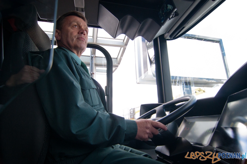 Solaris Urbino Electric na Ławicy - Poznań 02.06.2012 r. Foto: LepszyPOZNAN.pl / Paweł Rychter Solaris Urbino Electric na Ławicy - Poznań 02.06.2012 r. Foto: LepszyPOZNAN.pl / Paweł Rychter