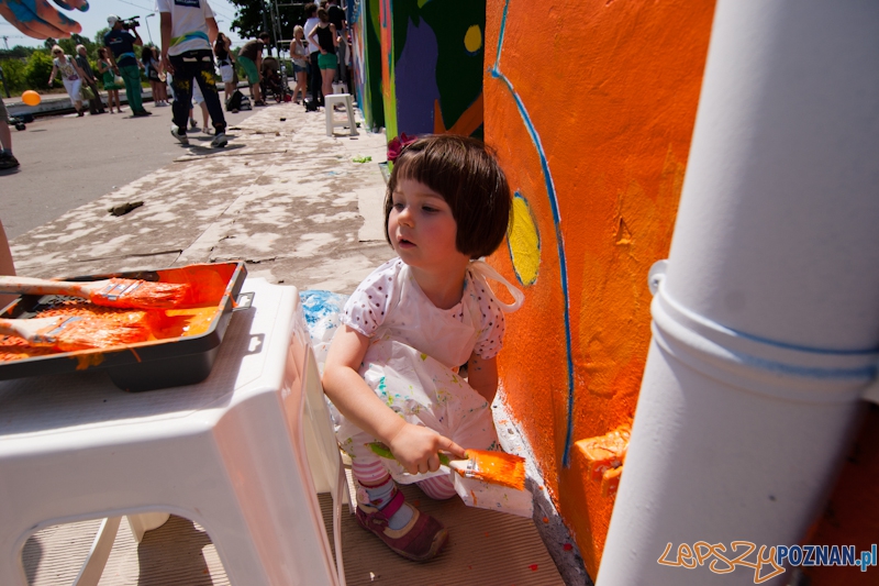 Dworzec PKP na Dębcu malowany kolorami Duluxa - Poznań 16.06.2012 r. Foto: LepszyPOZNAN.pl / Paweł Rychter Dworzec PKP na Dębcu malowany kolorami Duluxa - Poznań 16.06.2012 r. Foto: LepszyPOZNAN.pl / Paweł Rychter