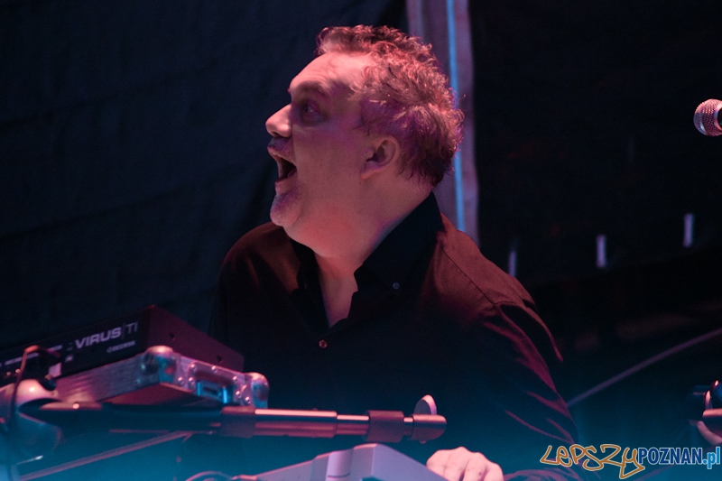 Strefa Kibica - występ zespołu Alphaville - Poznań 26.06.2012 r. Foto: LepszyPOZNAN.pl / Paweł Rychter Strefa Kibica - występ zespołu Alphaville - Poznań 26.06.2012 r. Foto: LepszyPOZNAN.pl / Paweł Rychter