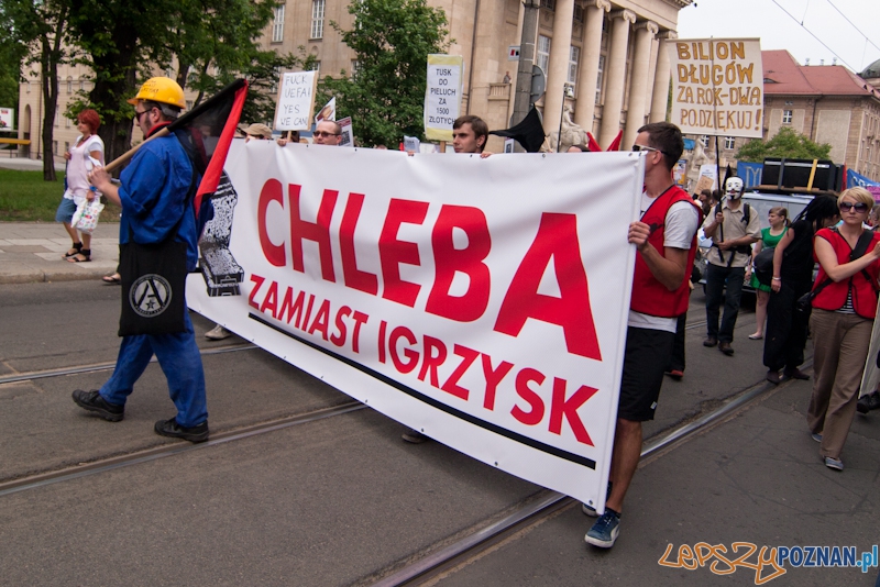 Demonstracja Chleba zamiast Igrzysk - Poznań 10.06.2012 r. Foto: LepszyPOZNAN.pl / Paweł Rychter Demonstracja Chleba zamiast Igrzysk - Poznań 10.06.2012 r. Foto: LepszyPOZNAN.pl / Paweł Rychter