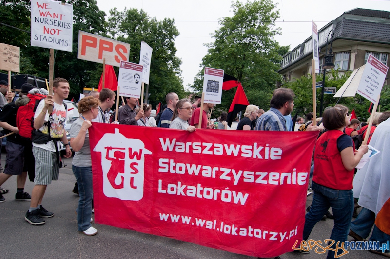 Demonstracja Chleba zamiast Igrzysk - Poznań 10.06.2012 r. Foto: LepszyPOZNAN.pl / Paweł Rychter Demonstracja Chleba zamiast Igrzysk - Poznań 10.06.2012 r. Foto: LepszyPOZNAN.pl / Paweł Rychter