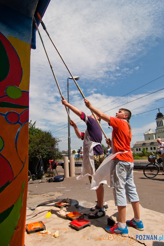 Dworzec PKP na Dębcu malowany kolorami Duluxa - Poznań 16.06.2012 r. Foto: LepszyPOZNAN.pl / Paweł Rychter Dworzec PKP na Dębcu malowany kolorami Duluxa - Poznań 16.06.2012 r. Foto: LepszyPOZNAN.pl / Paweł Rychter