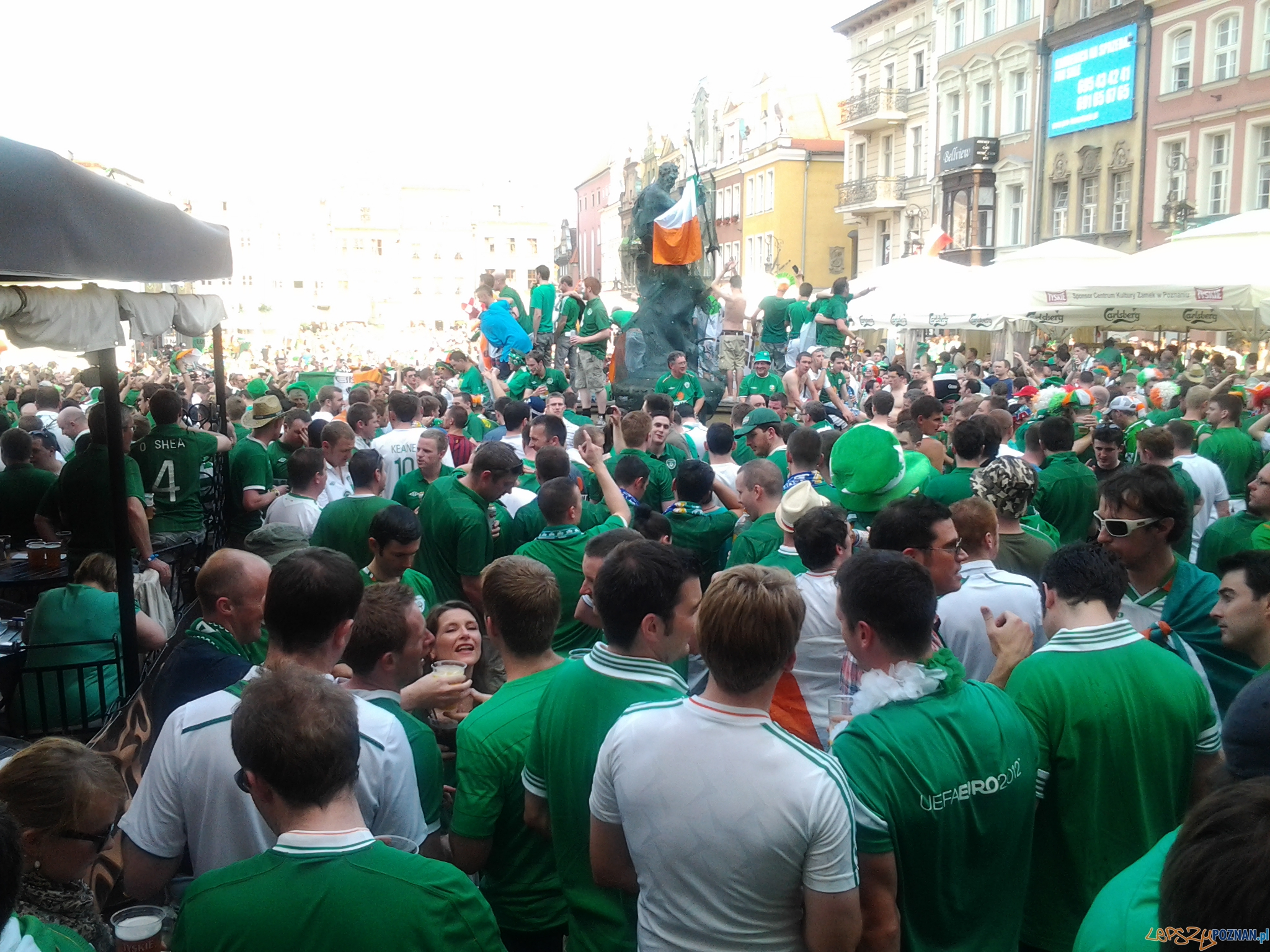 Stary Rynek około godziny 18:30 Foto: lepszyPOZNAN.pl / gsm Stary Rynek około godziny 18:30 Foto: lepszyPOZNAN.pl / gsm