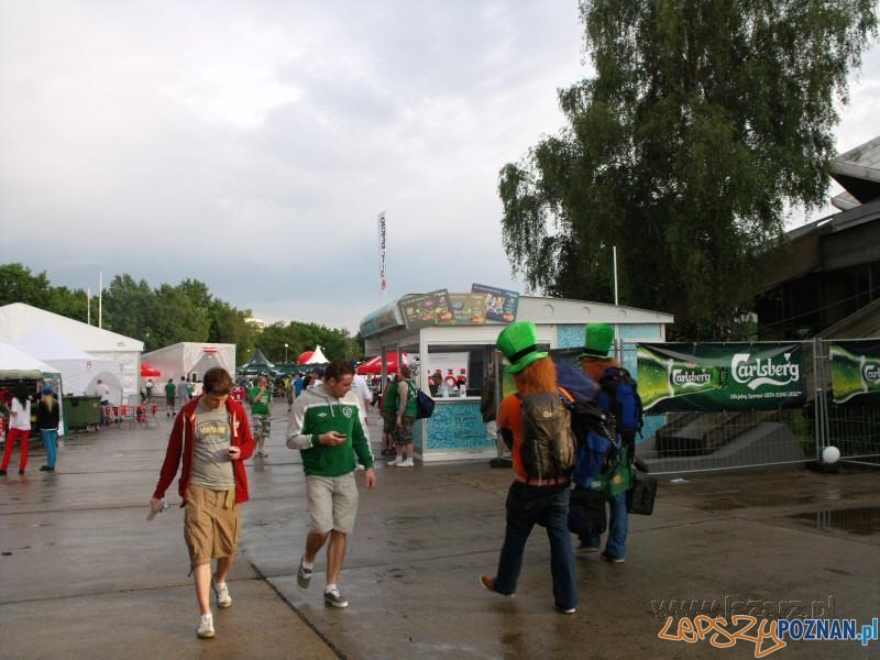 Irlandczycy pod Areną Foto: lazarz.pl Irlandczycy pod Areną Foto: lazarz.pl