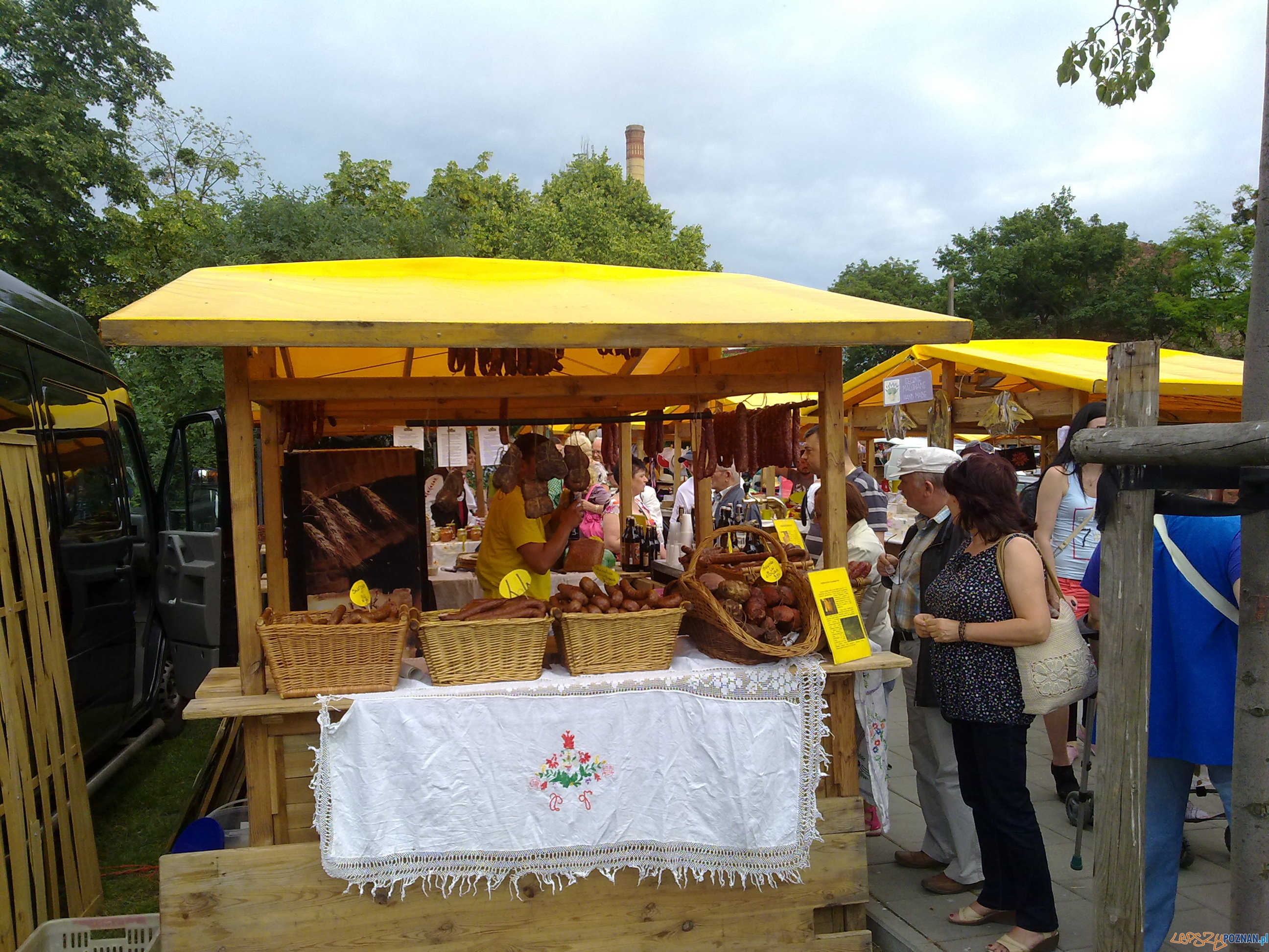 Jarmark - kiełbasy Foto: Jarmark - kiełbasy Foto: