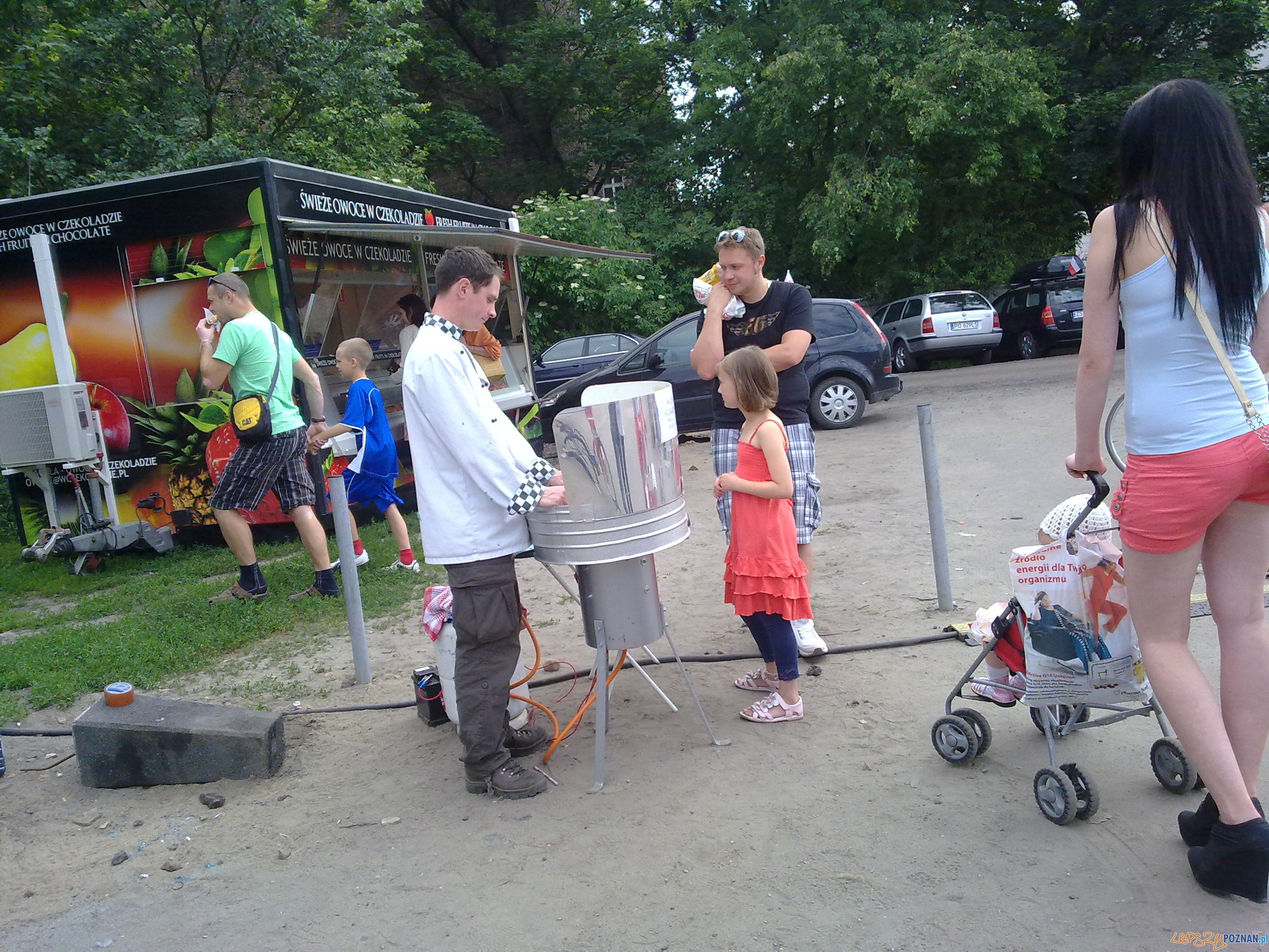 Na jarmarku wata cukrowa musi byc Foto: Na jarmarku wata cukrowa musi byc Foto: