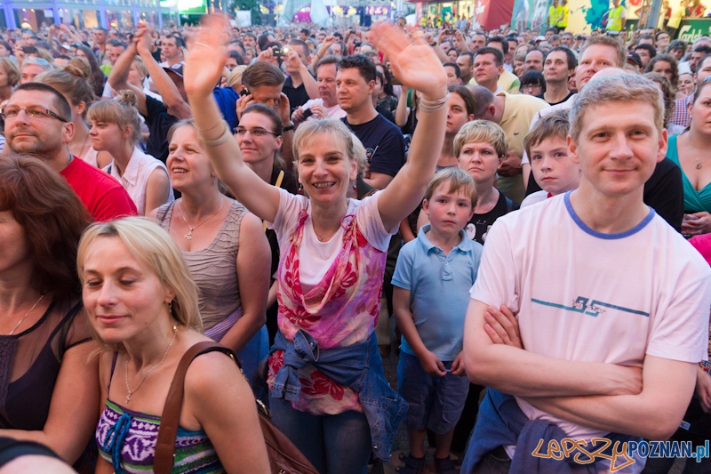 Koncert zespołu Alphaville w Strefie Kibica UEFA EURO 2012 Foto: lepszyPOZNAN.pl / Piotr Rychter Koncert zespołu Alphaville w Strefie Kibica UEFA EURO 2012 Foto: lepszyPOZNAN.pl / Piotr Rychter