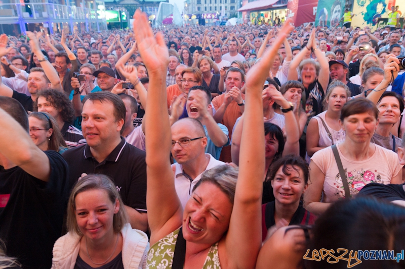 Koncert zespołu Alphaville w Strefie Kibica UEFA EURO 2012 Foto: lepszyPOZNAN.pl / Piotr Rychter Koncert zespołu Alphaville w Strefie Kibica UEFA EURO 2012 Foto: lepszyPOZNAN.pl / Piotr Rychter