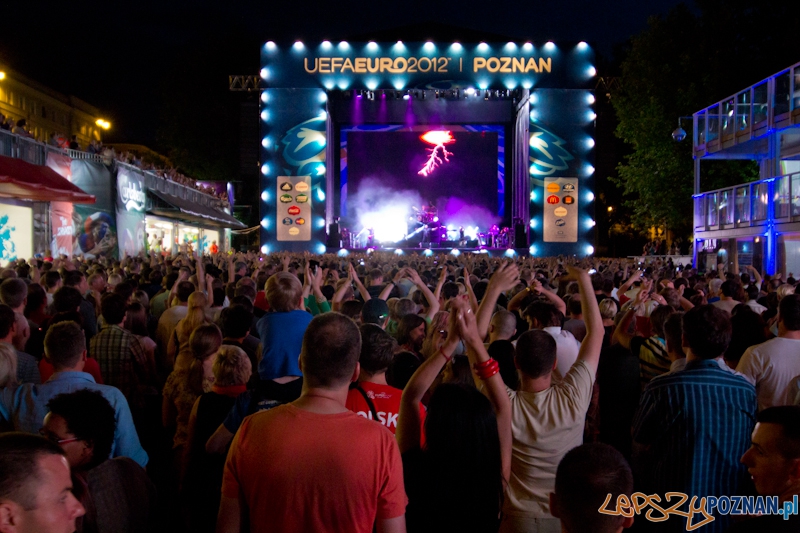 Koncert zespołu Alphaville w Strefie Kibica UEFA EURO 2012 Foto: lepszyPOZNAN.pl / Piotr Rychter Koncert zespołu Alphaville w Strefie Kibica UEFA EURO 2012 Foto: lepszyPOZNAN.pl / Piotr Rychter