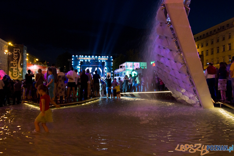 Koncert zespołu Alphaville w Strefie Kibica UEFA EURO 2012 Foto: lepszyPOZNAN.pl / Piotr Rychter Koncert zespołu Alphaville w Strefie Kibica UEFA EURO 2012 Foto: lepszyPOZNAN.pl / Piotr Rychter