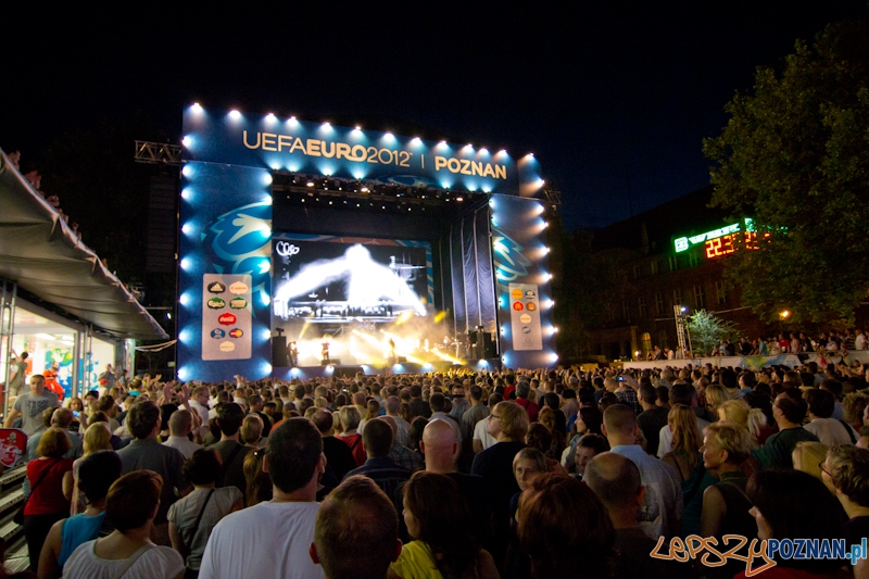 Koncert zespołu Alphaville w Strefie Kibica UEFA EURO 2012 Foto: lepszyPOZNAN.pl / Piotr Rychter Koncert zespołu Alphaville w Strefie Kibica UEFA EURO 2012 Foto: lepszyPOZNAN.pl / Piotr Rychter