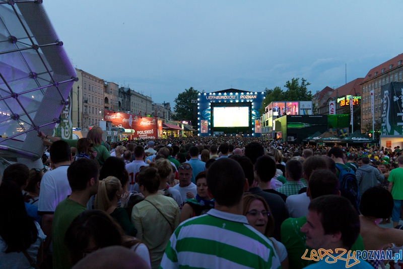Włochy - Irlandia - doping w Oficjalnej Strefie Kibica UEFA EURO Poznań 2012 Foto: lepszyPOZNAN.pl / Piotr Rychter Włochy - Irlandia - doping w Oficjalnej Strefie Kibica UEFA EURO Poznań 2012 Foto: lepszyPOZNAN.pl / Piotr Rychter