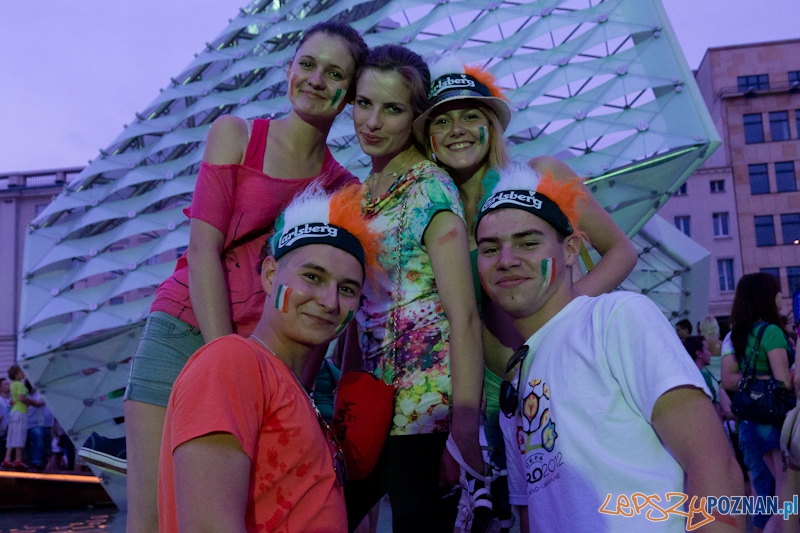 Włochy - Irlandia - doping w Oficjalnej Strefie Kibica UEFA EURO Poznań 2012 Foto: lepszyPOZNAN.pl / Piotr Rychter Włochy - Irlandia - doping w Oficjalnej Strefie Kibica UEFA EURO Poznań 2012 Foto: lepszyPOZNAN.pl / Piotr Rychter