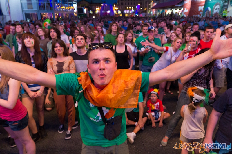 Włochy - Irlandia - doping w Oficjalnej Strefie Kibica UEFA EURO Poznań 2012 Foto: lepszyPOZNAN.pl / Piotr Rychter Włochy - Irlandia - doping w Oficjalnej Strefie Kibica UEFA EURO Poznań 2012 Foto: lepszyPOZNAN.pl / Piotr Rychter