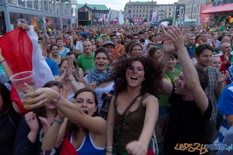 Włochy - Irlandia - doping w Oficjalnej Strefie Kibica UEFA EURO Poznań 2012 Foto: lepszyPOZNAN.pl / Piotr Rychter Włochy - Irlandia - doping w Oficjalnej Strefie Kibica UEFA EURO Poznań 2012 Foto: lepszyPOZNAN.pl / Piotr Rychter