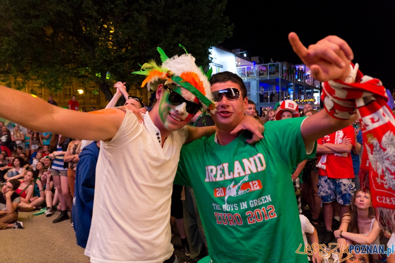 Włochy - Irlandia - doping w Oficjalnej Strefie Kibica UEFA EURO Poznań 2012 Foto: lepszyPOZNAN.pl / Piotr Rychter Włochy - Irlandia - doping w Oficjalnej Strefie Kibica UEFA EURO Poznań 2012 Foto: lepszyPOZNAN.pl / Piotr Rychter
