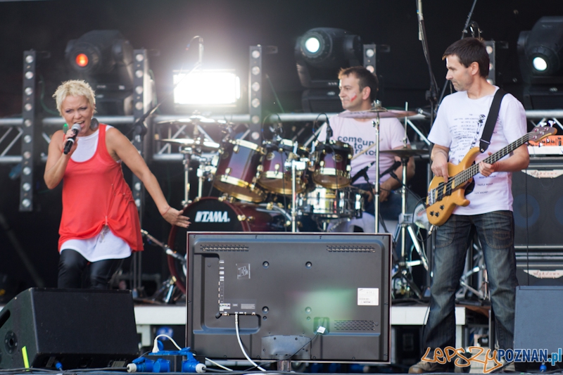 Oficjalna Strefa Kibica - Na scenei Małgorzata Ostrowska Foto: lepszyPOZNAN.pl / Piotr Rychter Oficjalna Strefa Kibica - Na scenei Małgorzata Ostrowska Foto: lepszyPOZNAN.pl / Piotr Rychter