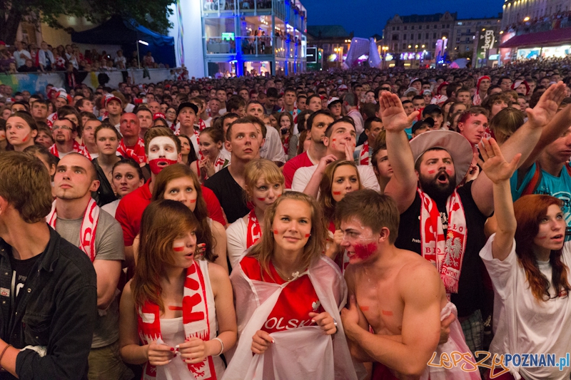 Mecz Polska - Czechy w oficjalnej strefie kibica Uefa EURO w Poznaniu Foto: lepszyPOZNAN.pl / Piotr Rychter Mecz Polska - Czechy w oficjalnej strefie kibica Uefa EURO w Poznaniu Foto: lepszyPOZNAN.pl / Piotr Rychter