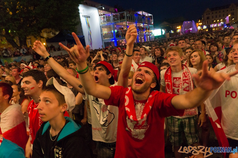 Mecz Polska - Czechy w oficjalnej strefie kibica Uefa EURO w Poznaniu Foto: lepszyPOZNAN.pl / Piotr Rychter Mecz Polska - Czechy w oficjalnej strefie kibica Uefa EURO w Poznaniu Foto: lepszyPOZNAN.pl / Piotr Rychter