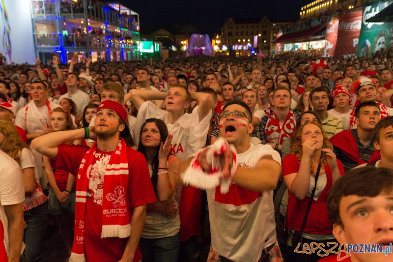 Mecz Polska - Czechy w oficjalnej strefie kibica Uefa EURO w Poznaniu Foto: lepszyPOZNAN.pl / Piotr Rychter Mecz Polska - Czechy w oficjalnej strefie kibica Uefa EURO w Poznaniu Foto: lepszyPOZNAN.pl / Piotr Rychter