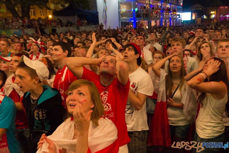 Mecz Polska - Czechy w oficjalnej strefie kibica Uefa EURO w Poznaniu Foto: lepszyPOZNAN.pl / Piotr Rychter Mecz Polska - Czechy w oficjalnej strefie kibica Uefa EURO w Poznaniu Foto: lepszyPOZNAN.pl / Piotr Rychter