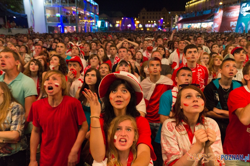 Mecz Polska - Czechy w oficjalnej strefie kibica Uefa EURO w Poznaniu Foto: lepszyPOZNAN.pl / Piotr Rychter Mecz Polska - Czechy w oficjalnej strefie kibica Uefa EURO w Poznaniu Foto: lepszyPOZNAN.pl / Piotr Rychter