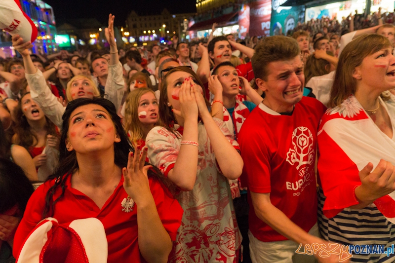 Mecz Polska - Czechy w oficjalnej strefie kibica Uefa EURO w Poznaniu Foto: lepszyPOZNAN.pl / Piotr Rychter Mecz Polska - Czechy w oficjalnej strefie kibica Uefa EURO w Poznaniu Foto: lepszyPOZNAN.pl / Piotr Rychter