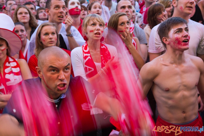 Mecz Polska - Czechy w oficjalnej strefie kibica Uefa EURO w Poznaniu Foto: lepszyPOZNAN.pl / Piotr Rychter Mecz Polska - Czechy w oficjalnej strefie kibica Uefa EURO w Poznaniu Foto: lepszyPOZNAN.pl / Piotr Rychter