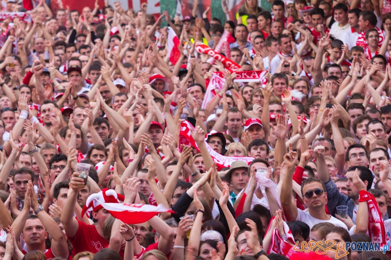 Mecz Polska - Czechy w oficjalnej strefie kibica Uefa EURO w Poznaniu Foto: lepszyPOZNAN.pl / Piotr Rychter Mecz Polska - Czechy w oficjalnej strefie kibica Uefa EURO w Poznaniu Foto: lepszyPOZNAN.pl / Piotr Rychter