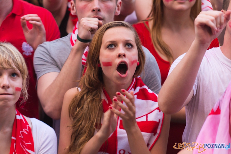 Mecz Polska - Czechy w oficjalnej strefie kibica Uefa EURO w Poznaniu Foto: lepszyPOZNAN.pl / Piotr Rychter Mecz Polska - Czechy w oficjalnej strefie kibica Uefa EURO w Poznaniu Foto: lepszyPOZNAN.pl / Piotr Rychter
