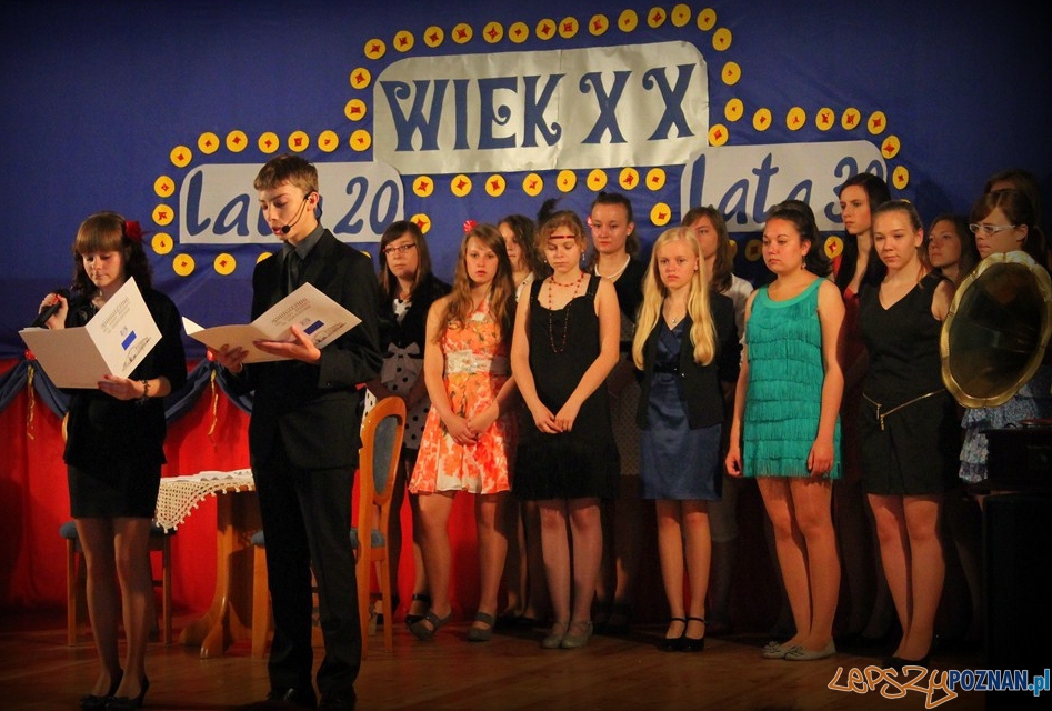 Święto gimnazjum w Kostrzynie Foto: Święto gimnazjum w Kostrzynie Święto gimnazjum w Kostrzynie Foto: Święto gimnazjum w Kostrzynie