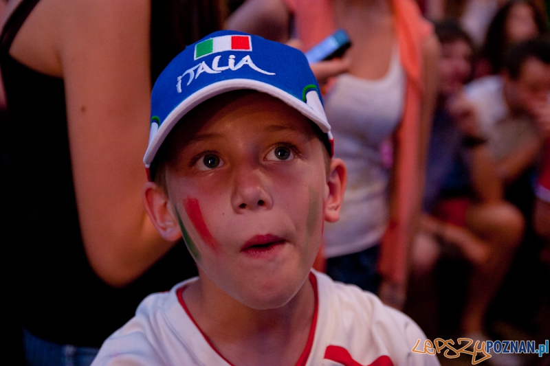 Strefa Kibica podczas finałowego meczu Euro 2012 Hiszpania - Włochy - Poznań 01.07.2012 r. Foto: LepszyPOZNAN.pl / Paweł Rychter Strefa Kibica podczas finałowego meczu Euro 2012 Hiszpania - Włochy - Poznań 01.07.2012 r. Foto: LepszyPOZNAN.pl / Paweł Rychter