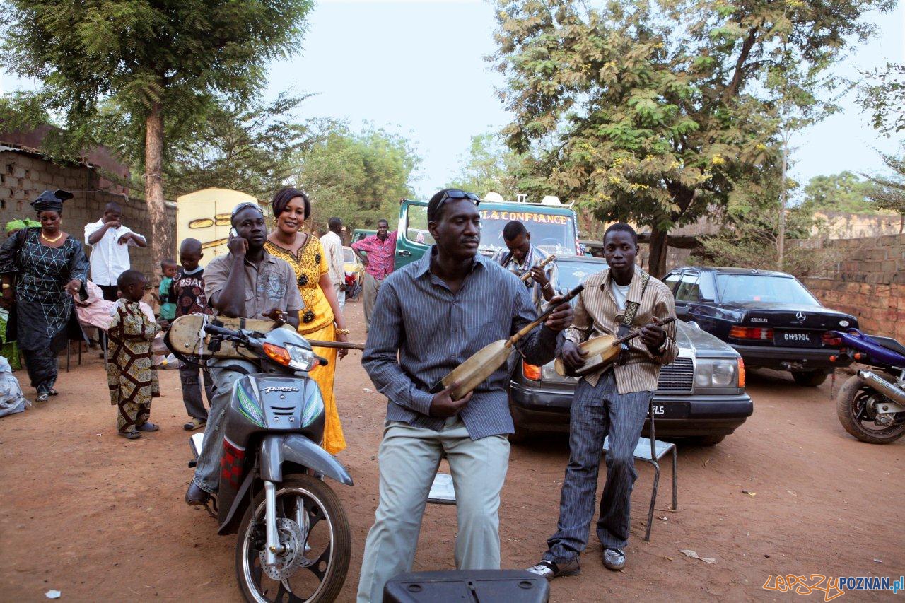 BASSEKOU KOUYATE & NGONI BA  Foto: CK Zamek