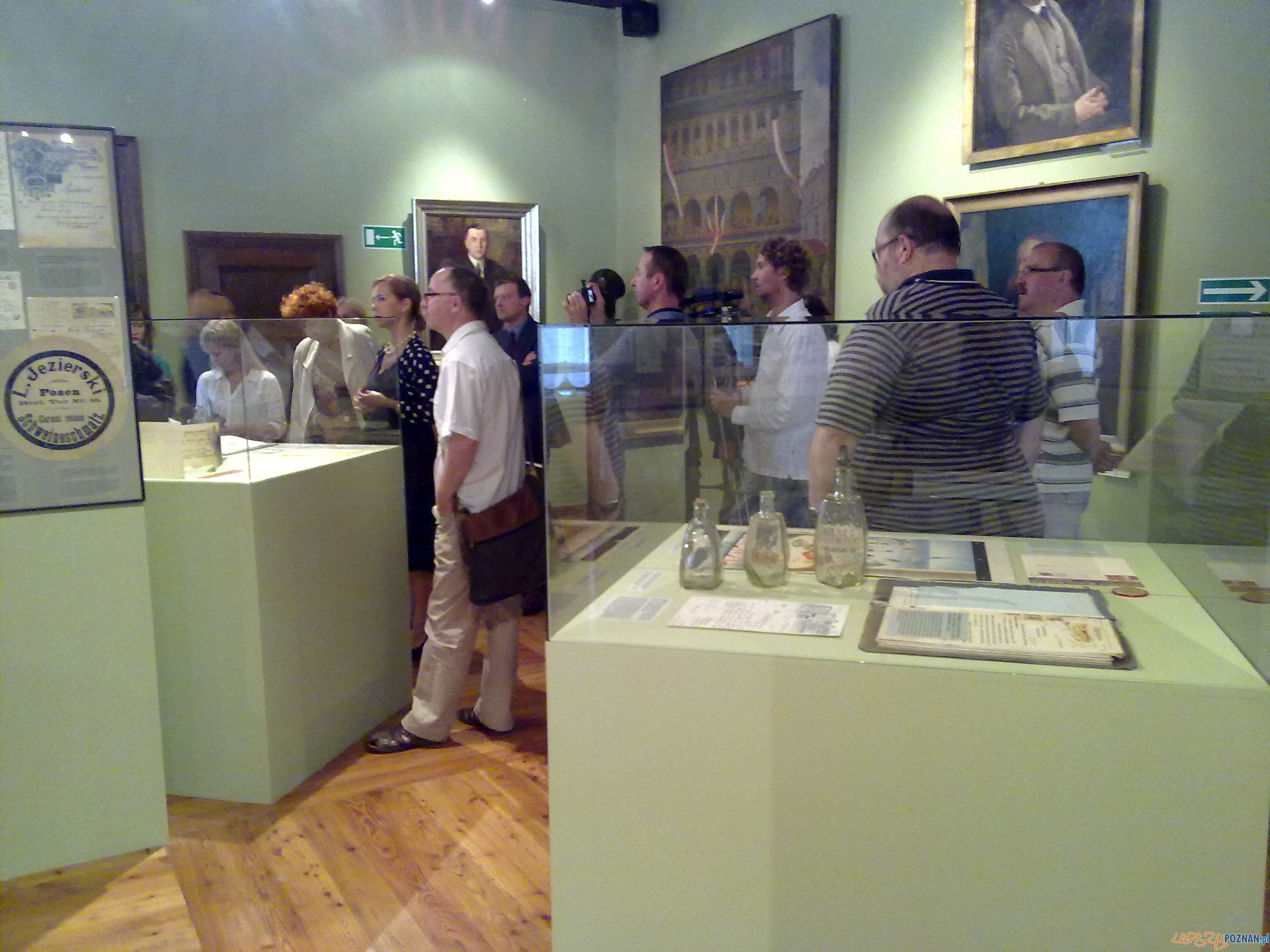 Miejska ikonosfera na drukach reklamowych, konferencja prasowa (6) Foto: TEDE Miejska ikonosfera na drukach reklamowych, konferencja prasowa (6) Foto: TEDE