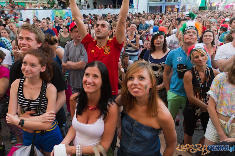 Finał UEFA EURO 2012 - Hiszpania - Włochy. Strefa Kibica w Poznaniu Foto: lepszyPOZNAN.pl / Piotr Rychter Finał UEFA EURO 2012 - Hiszpania - Włochy. Strefa Kibica w Poznaniu Foto: lepszyPOZNAN.pl / Piotr Rychter