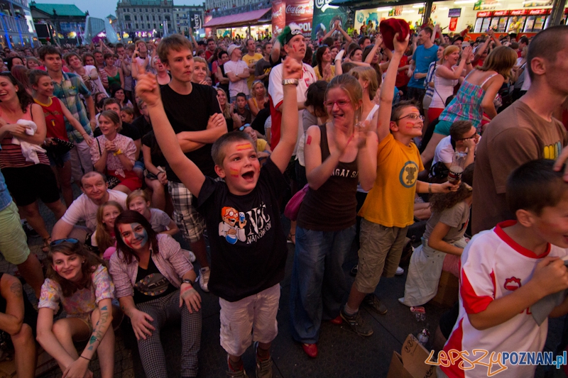 Finał UEFA EURO 2012 - Hiszpania - Włochy. Strefa Kibica w Poznaniu Foto: lepszyPOZNAN.pl / Piotr Rychter Finał UEFA EURO 2012 - Hiszpania - Włochy. Strefa Kibica w Poznaniu Foto: lepszyPOZNAN.pl / Piotr Rychter