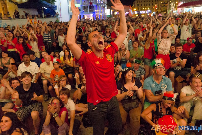 Finał UEFA EURO 2012 - Hiszpania - Włochy. Strefa Kibica w Poznaniu Foto: lepszyPOZNAN.pl / Piotr Rychter Finał UEFA EURO 2012 - Hiszpania - Włochy. Strefa Kibica w Poznaniu Foto: lepszyPOZNAN.pl / Piotr Rychter