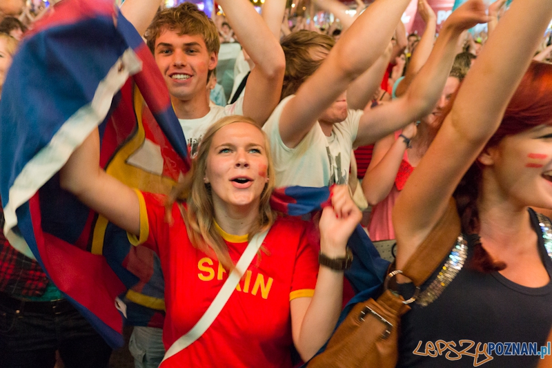 Finał UEFA EURO 2012 - Hiszpania - Włochy. Strefa Kibica w Poznaniu Foto: lepszyPOZNAN.pl / Piotr Rychter Finał UEFA EURO 2012 - Hiszpania - Włochy. Strefa Kibica w Poznaniu Foto: lepszyPOZNAN.pl / Piotr Rychter