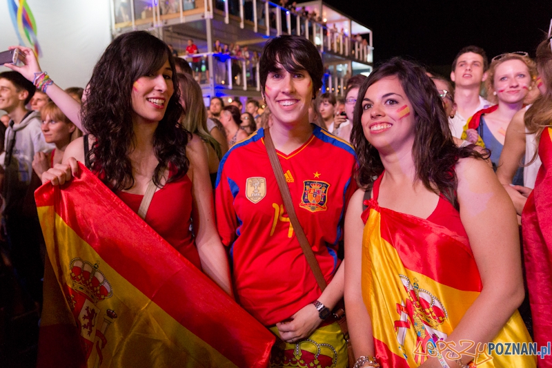Finał UEFA EURO 2012 - Hiszpania - Włochy. Strefa Kibica w Poznaniu Foto: lepszyPOZNAN.pl / Piotr Rychter Finał UEFA EURO 2012 - Hiszpania - Włochy. Strefa Kibica w Poznaniu Foto: lepszyPOZNAN.pl / Piotr Rychter