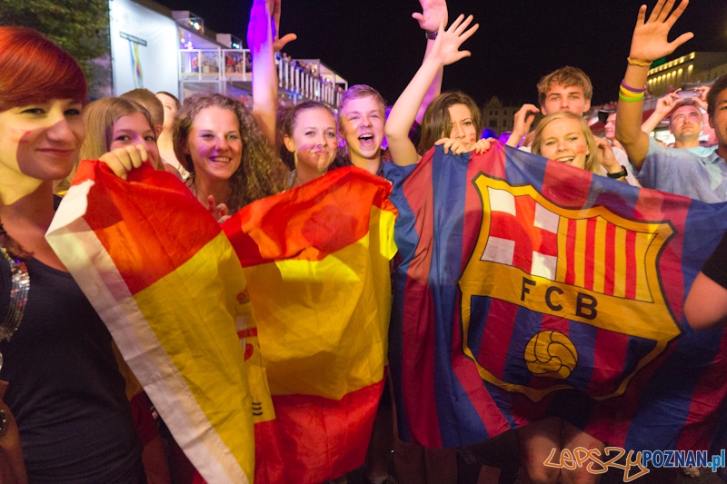 Finał UEFA EURO 2012 - Hiszpania - Włochy. Strefa Kibica w Poznaniu Foto: lepszyPOZNAN.pl / Piotr Rychter Finał UEFA EURO 2012 - Hiszpania - Włochy. Strefa Kibica w Poznaniu Foto: lepszyPOZNAN.pl / Piotr Rychter