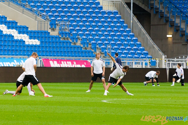 Zawodnicy kazachskiego zespołu Żetysu Tałdykorgan podczas treningu na Stadionie Miejskim w Poznaniu Foto: lepszyPOZNAN.pl/ Piotr Rychter Zawodnicy kazachskiego zespołu Żetysu Tałdykorgan podczas treningu na Stadionie Miejskim w Poznaniu Foto: lepszyPOZNAN.pl/ Piotr Rychter