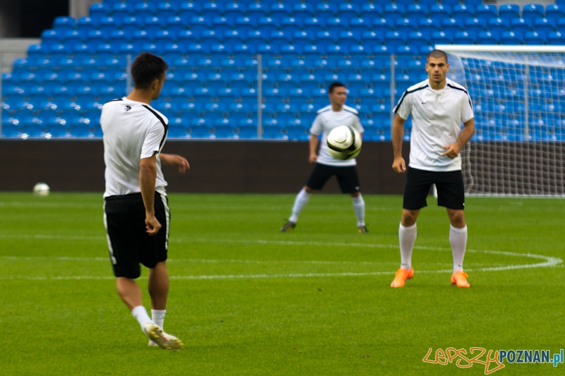 Zawodnicy kazachskiego zespołu Żetysu Tałdykorgan podczas treningu na Stadionie Miejskim w Poznaniu Foto: lepszyPOZNAN.pl/ Piotr Rychter Zawodnicy kazachskiego zespołu Żetysu Tałdykorgan podczas treningu na Stadionie Miejskim w Poznaniu Foto: lepszyPOZNAN.pl/ Piotr Rychter